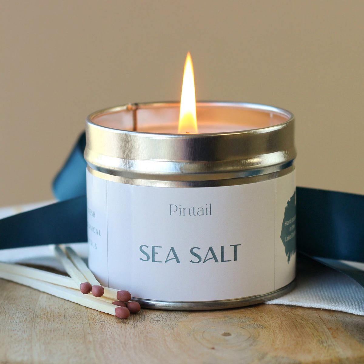Pintail - Medium Tin Candle