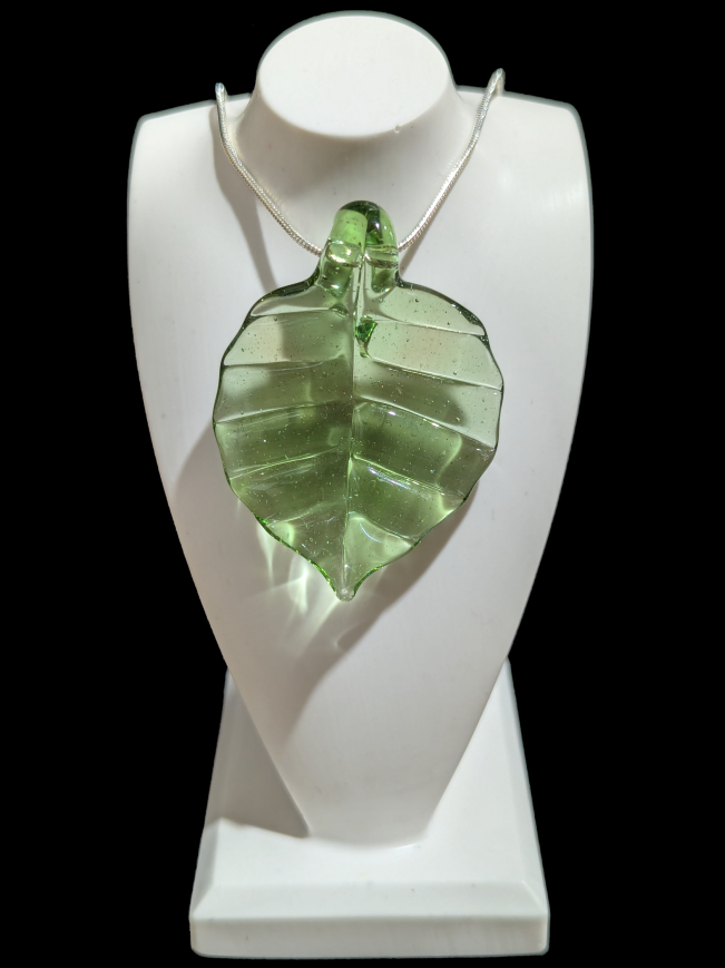 Leaf pendant