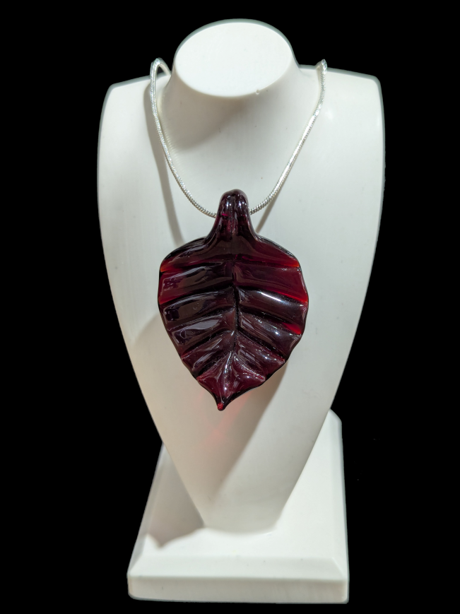 Leaf pendant