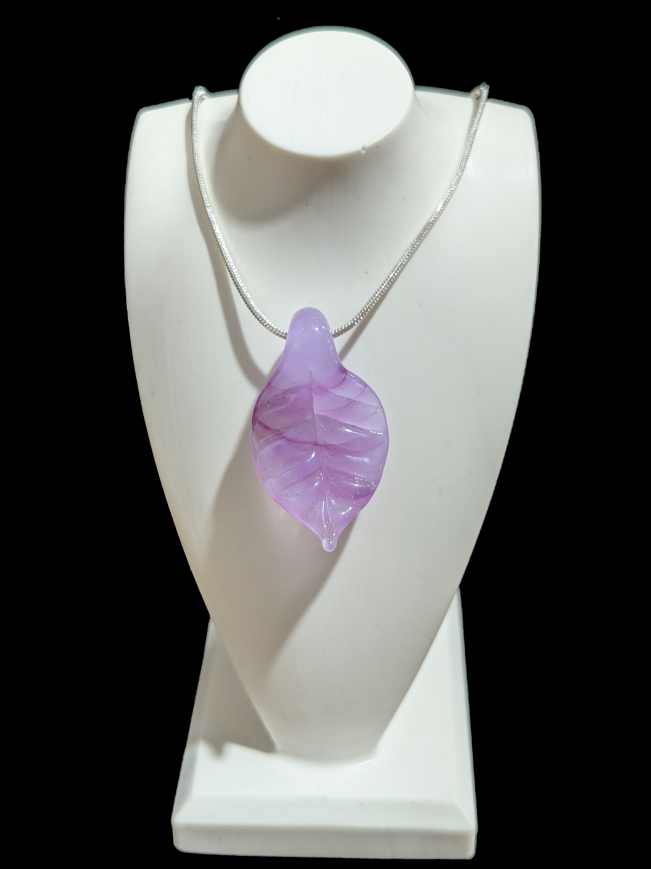 Leaf pendant