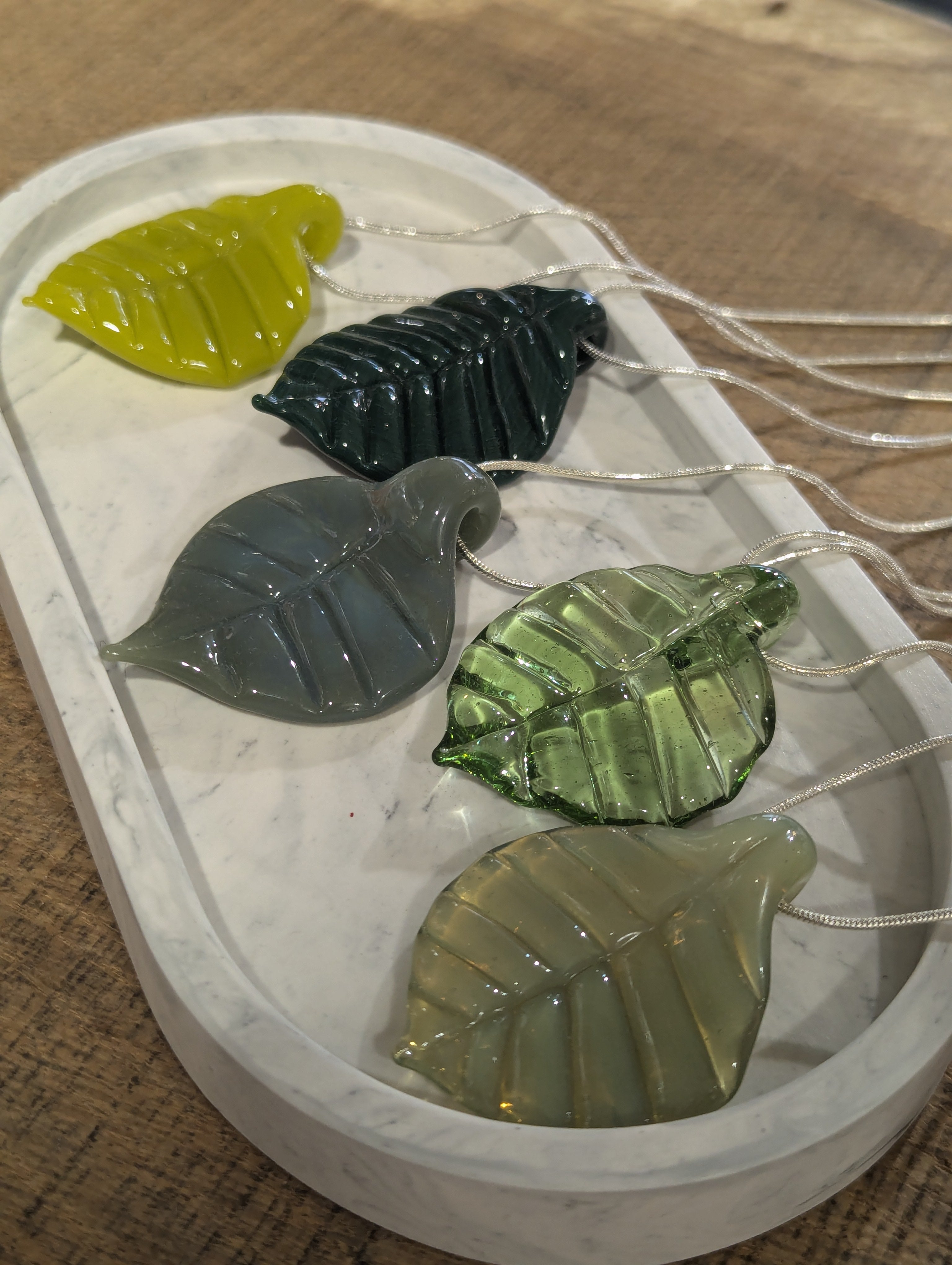 Leaf pendant